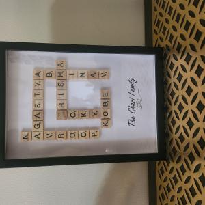 FAMILY TREE CROSSWORD FRAME